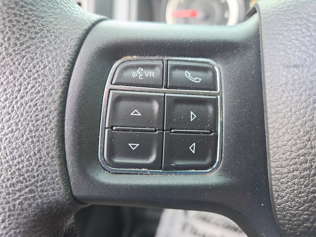Used 2018 RAM 1500 Express RWD image 27