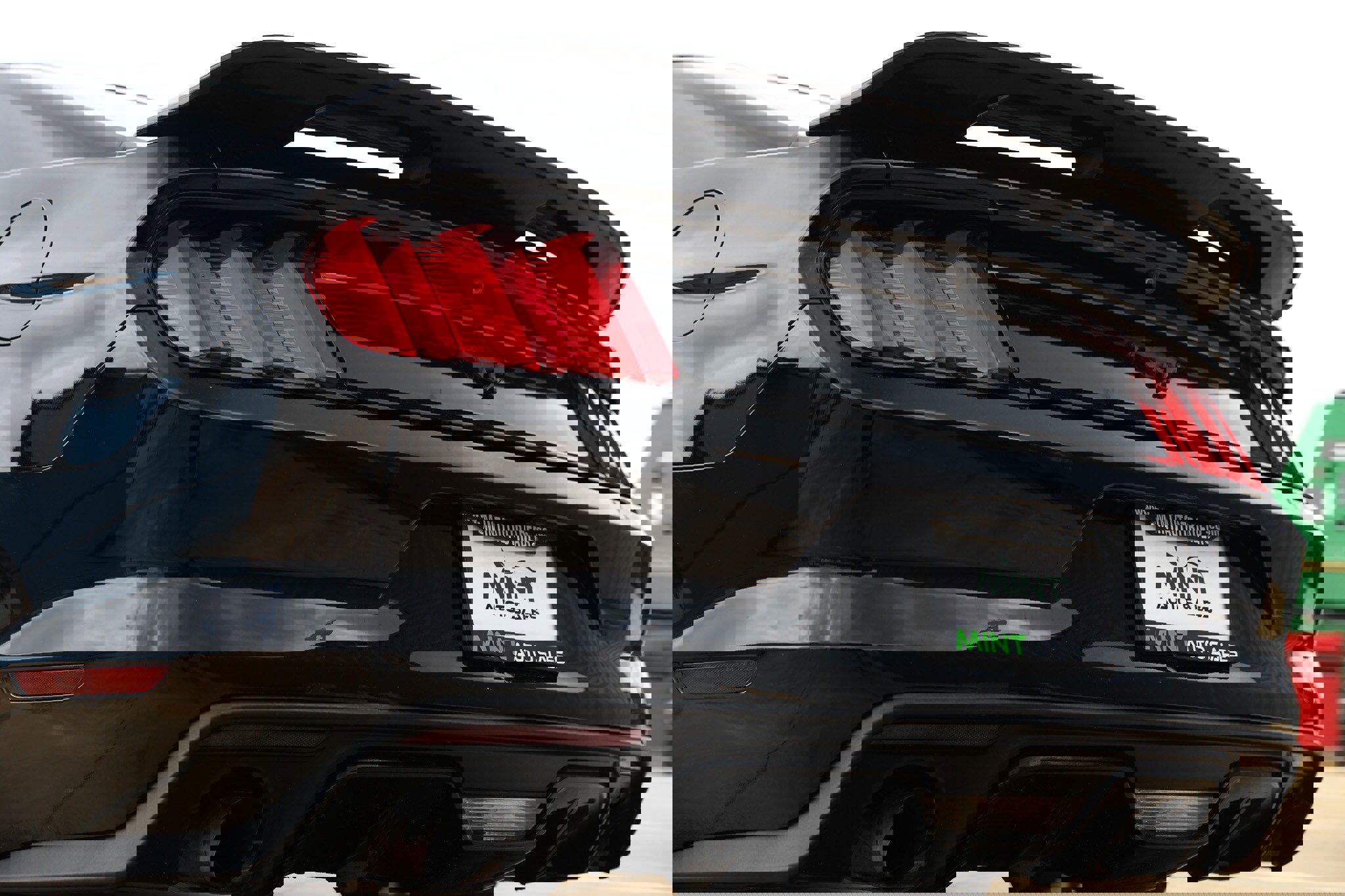 Used 2017 Ford Mustang Premium image 28