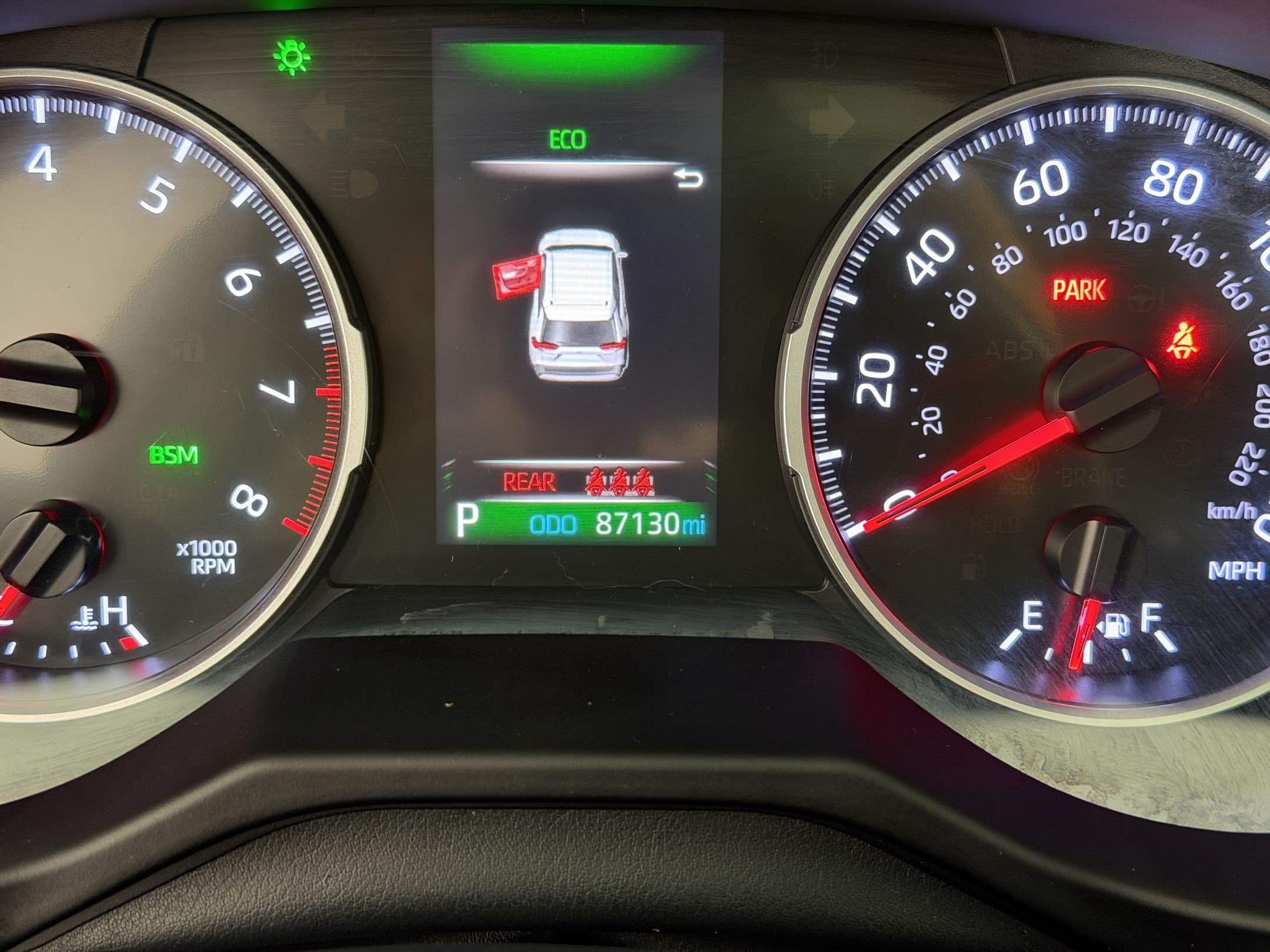 Used 2020 Toyota RAV4 XLE Premium FWD image 21