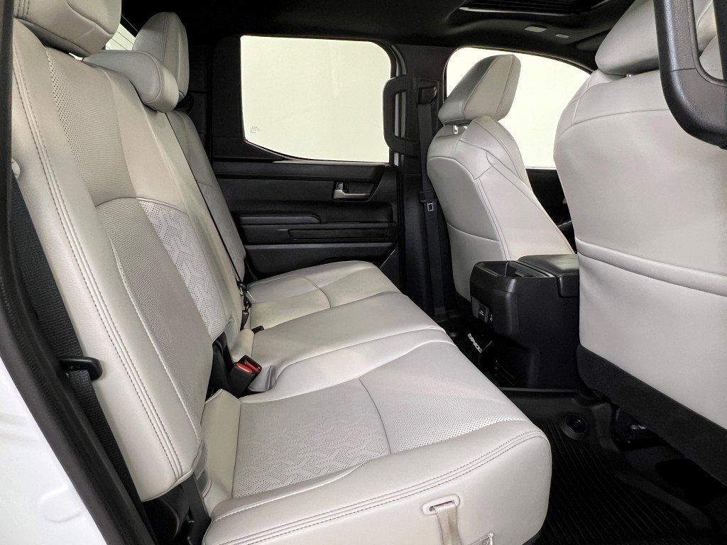 Used 2025 Toyota Tacoma Limited image 14