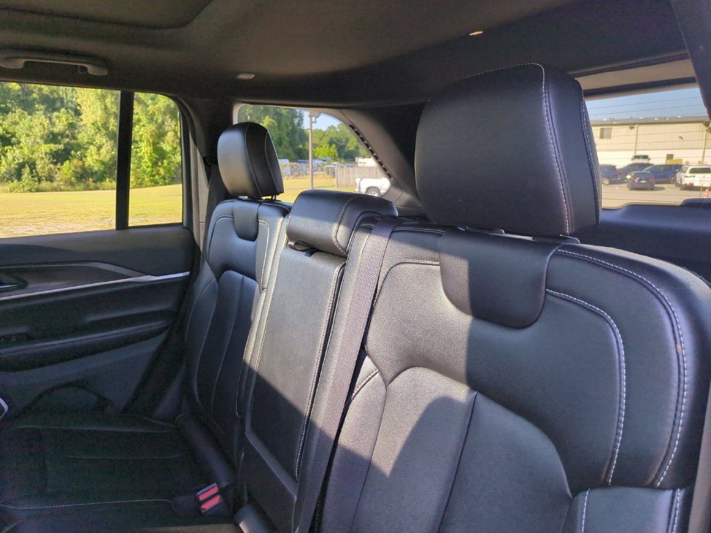 Used 2024 Jeep Grand Cherokee Limited 4xe AWD/4WD image 31