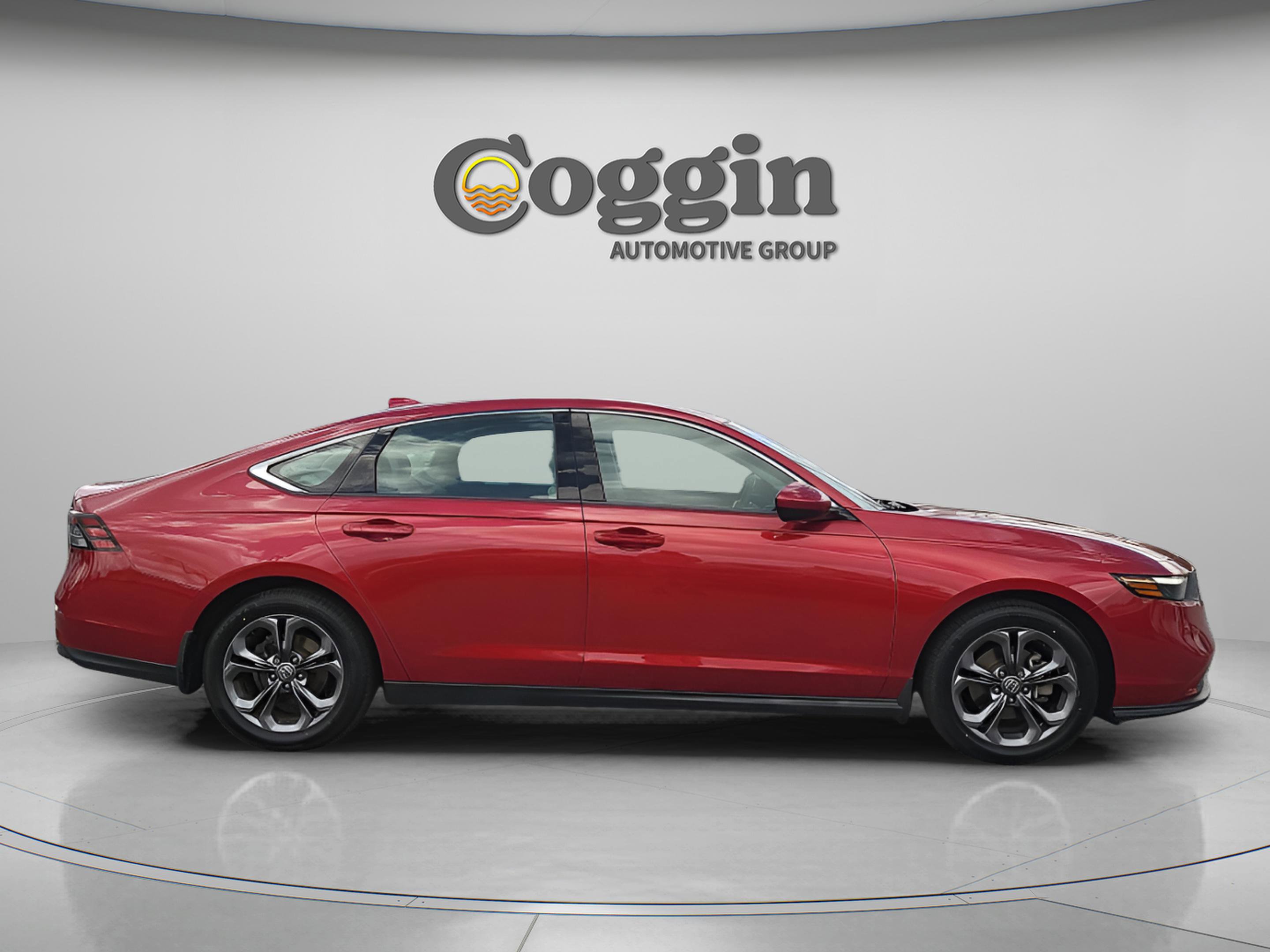 Certified 2023 Honda Accord EX image 6