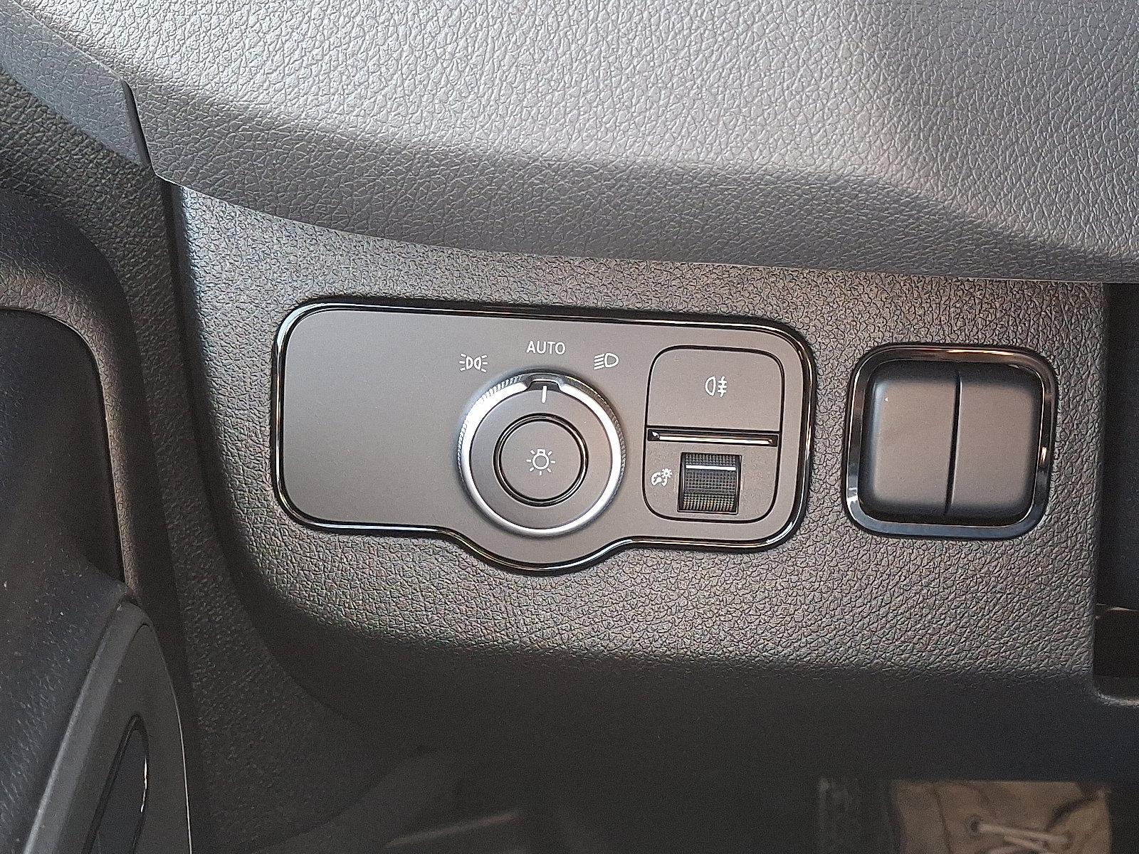 Used 2025 Mercedes-Benz Sprinter 2500 image 24