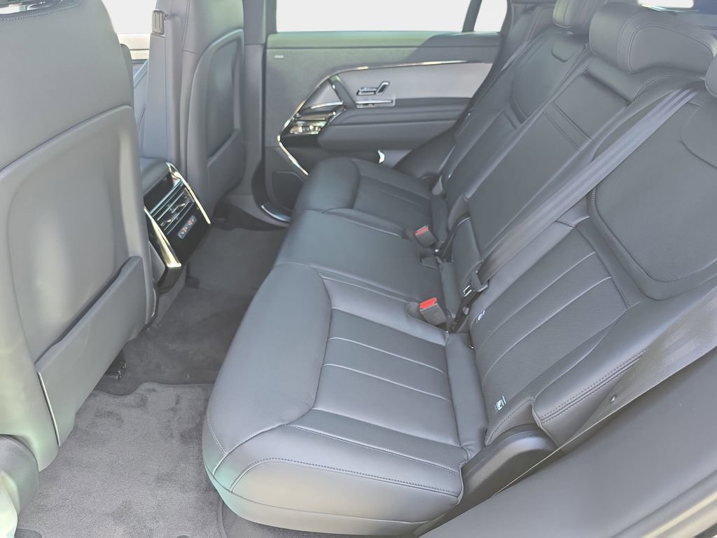 New 2026 Land Rover Range Rover Sport Dynamic SE AWD/4WD image 15