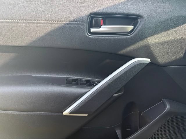 Used 2023 Toyota Corolla Cross XLE AWD/4WD image 22