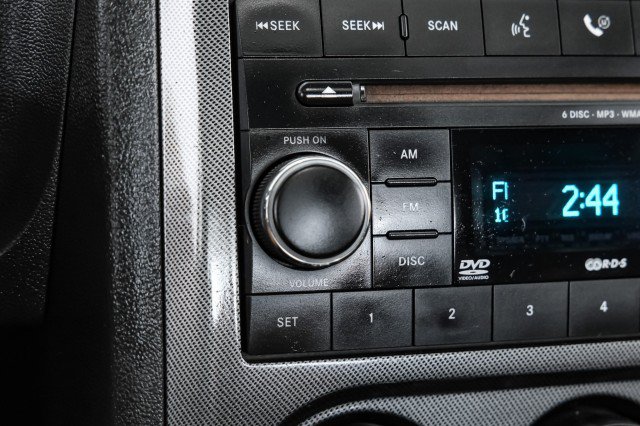 Used 2009 Dodge Challenger SRT8 w/ SRT Option Group II RWD image 22