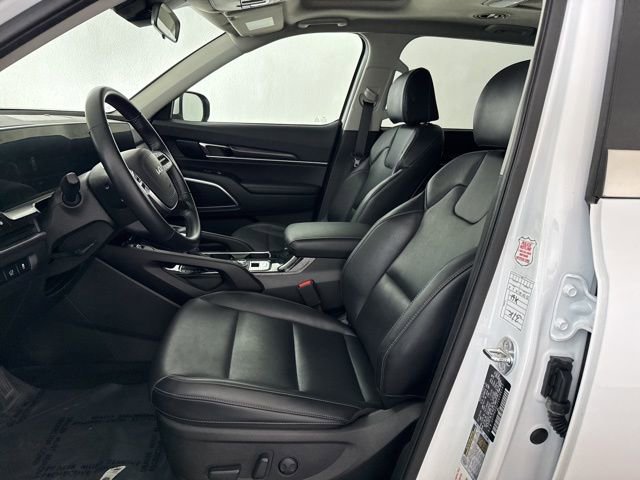 Certified 2025 Kia Telluride S image 25