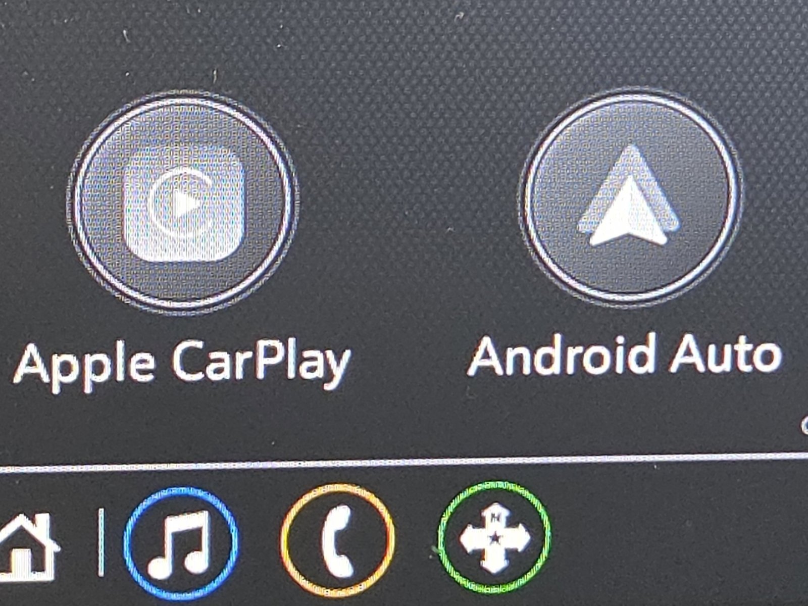 Used 2025 Chevrolet Trax LS w/ LS Convenience Package image 3