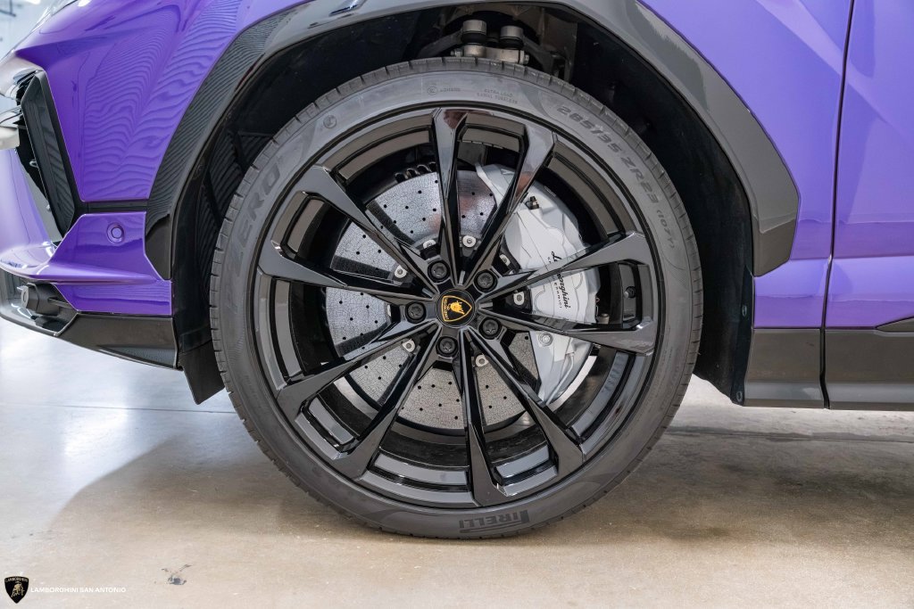 Used 2024 Lamborghini Urus S AWD/4WD image 6