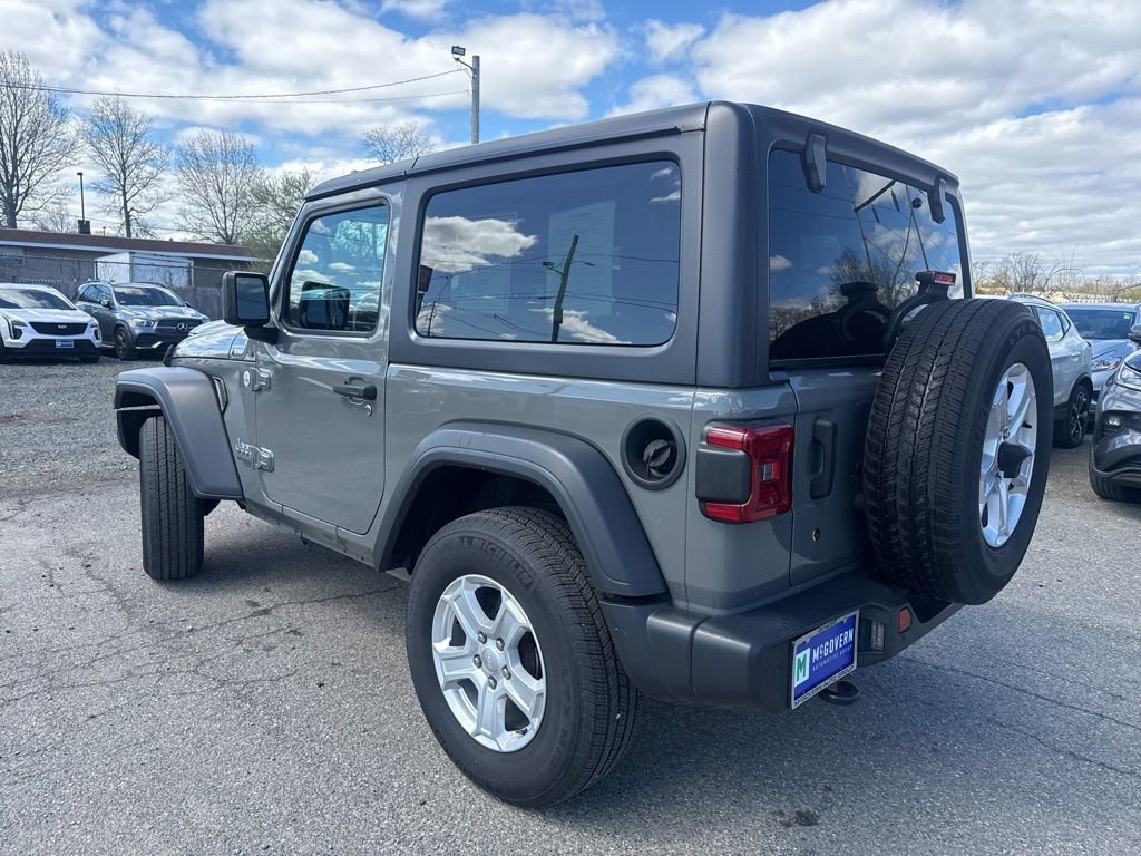 Used 2018 Jeep Wrangler Sport AWD/4WD image 4