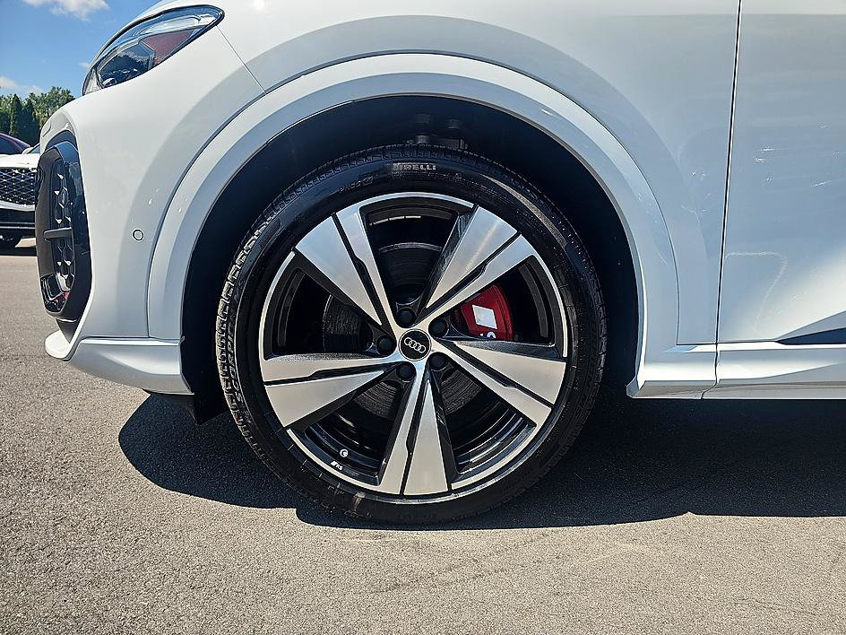 Used 2025 Audi SQ5 Prestige AWD/4WD image 10