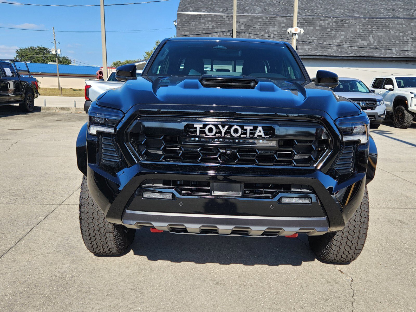 Certified 2025 Toyota Tacoma TRD Pro image 2