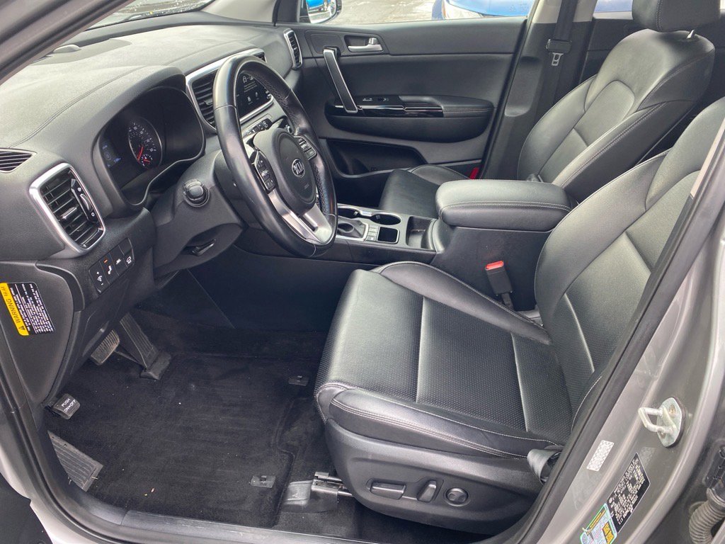 Used 2020 Kia Sportage EX image 9