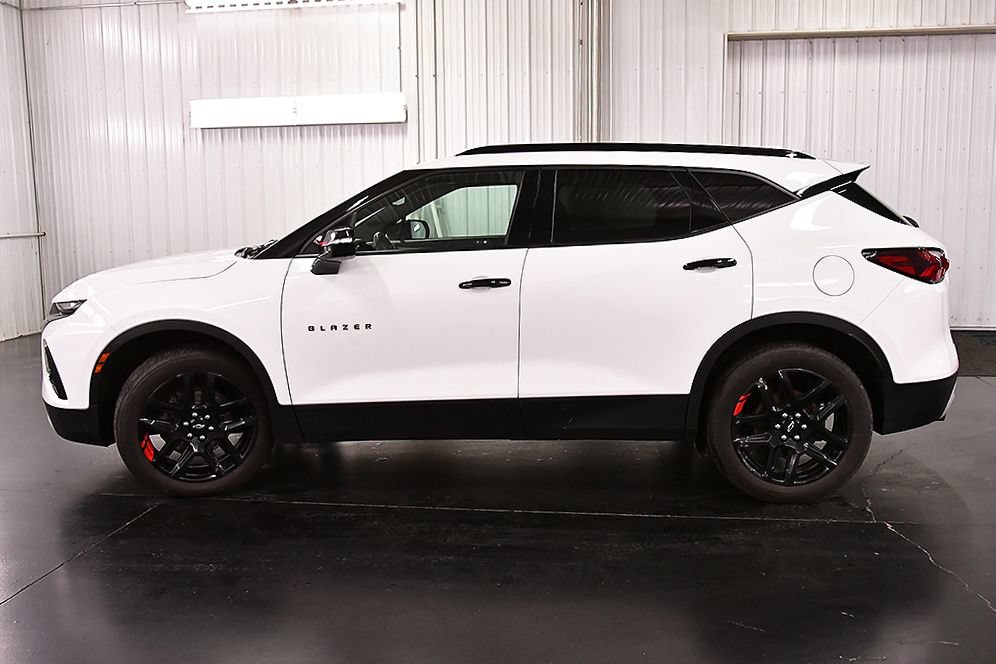 Used 2021 Chevrolet Blazer LT w/ Redline Edition AWD/4WD image 4