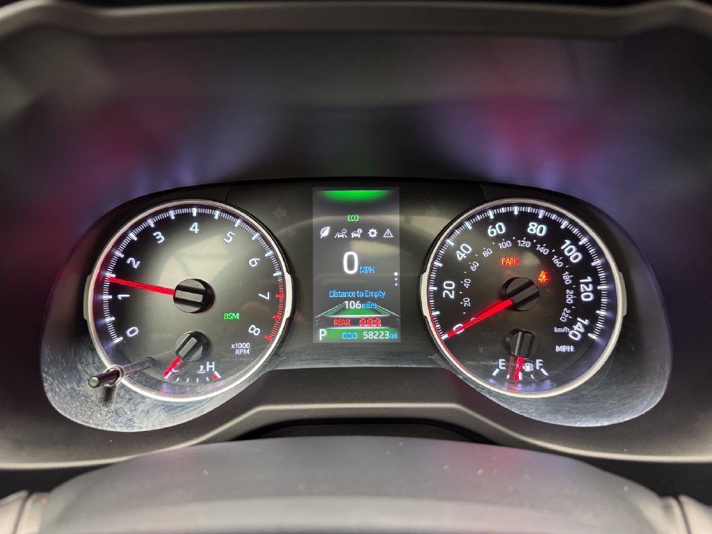 Used 2020 Toyota RAV4 XLE w/ Convenience Package AWD/4WD image 19