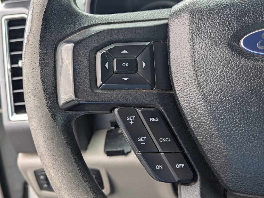 Used 2015 Ford F150 XLT AWD/4WD image 19