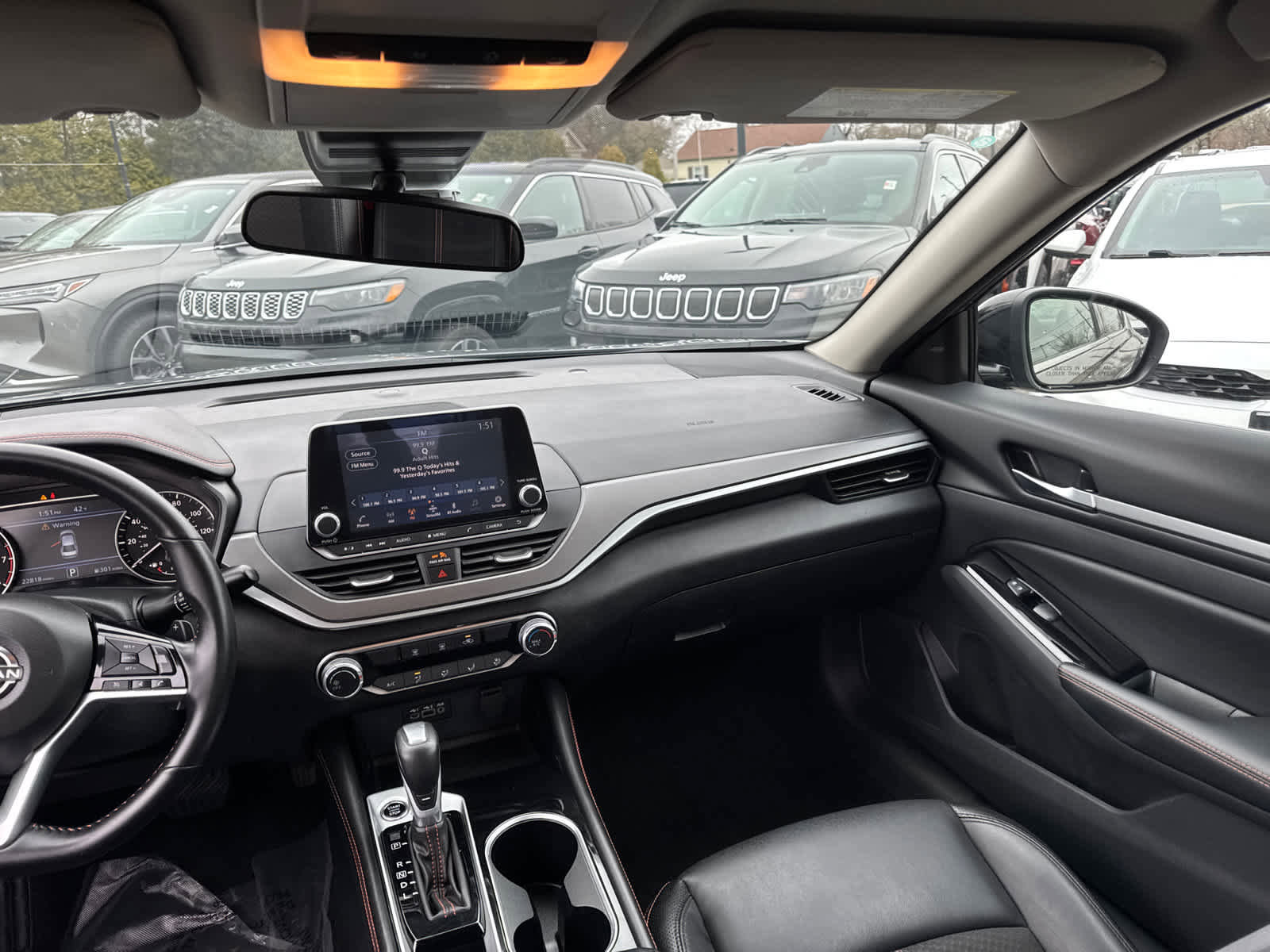 Used 2025 Nissan Altima 2.5 SR image 31