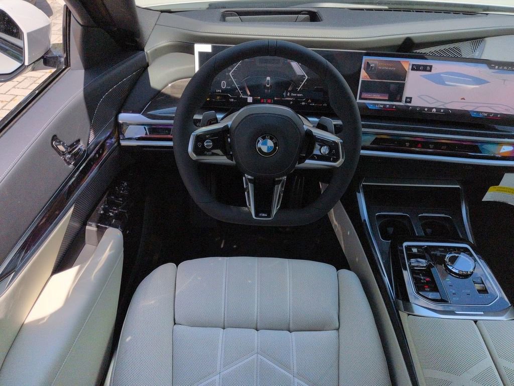 New 2026 BMW 760i xDrive image 16