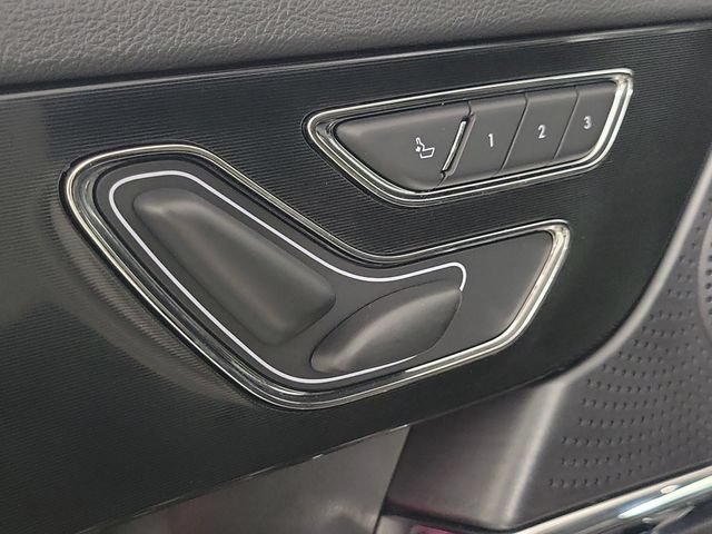 Used 2025 Lincoln Corsair Reserve FWD image 16