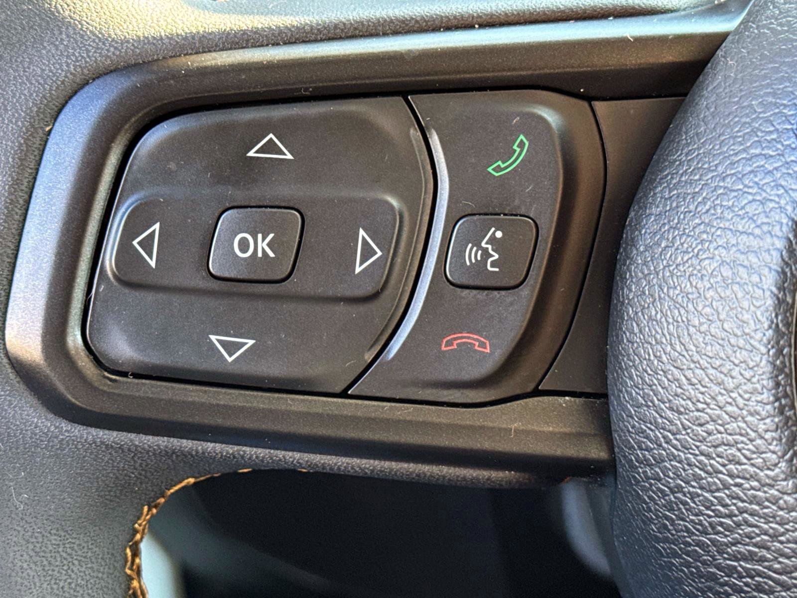 Used 2024 Jeep Wrangler Unlimited w/ Convenience Group image 16