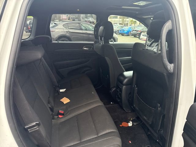 Used 2019 Jeep Grand Cherokee Laredo AWD/4WD image 40