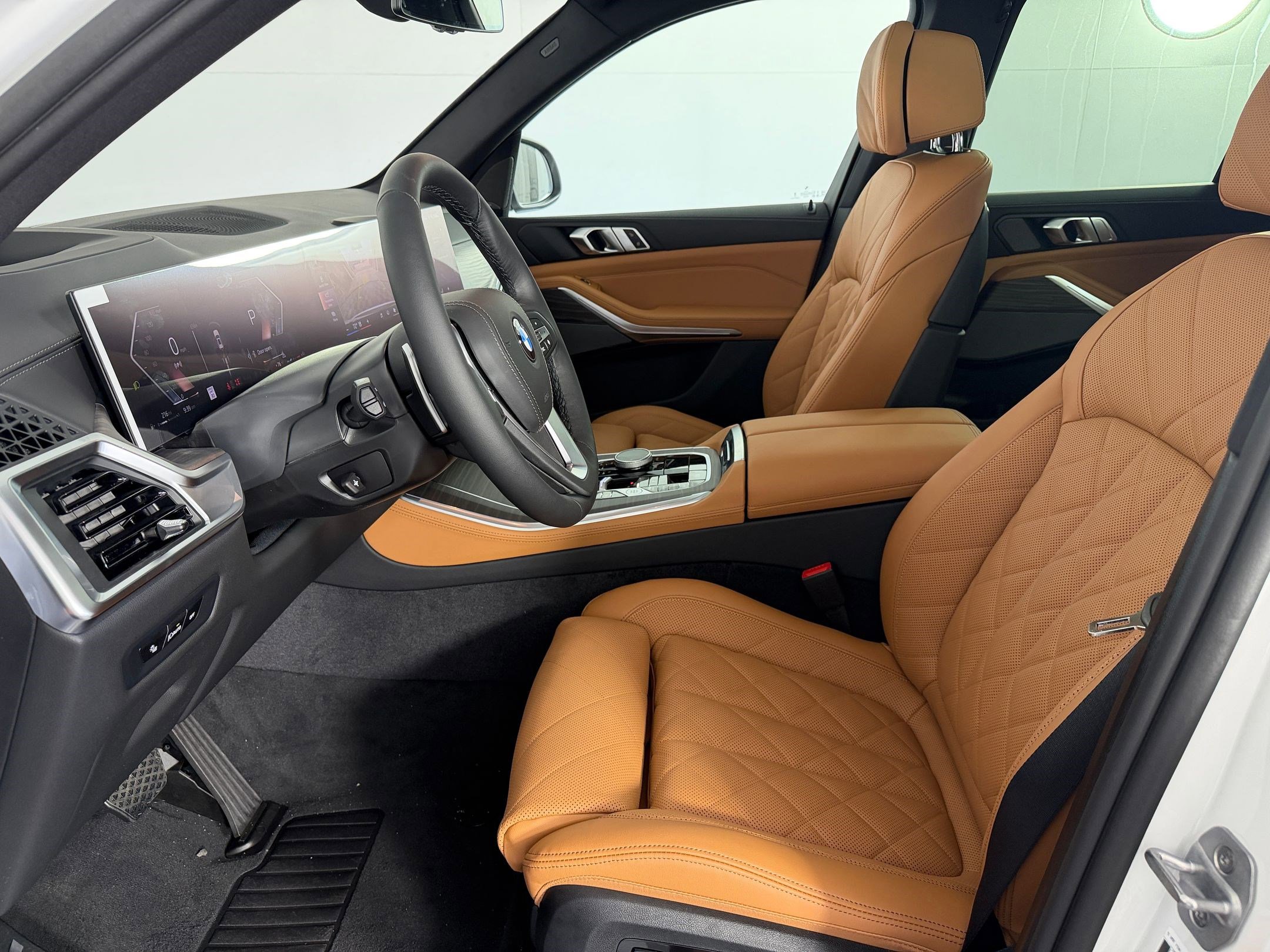 New 2026 BMW X5 xDrive40i w/ Climate Comfort Package image 5