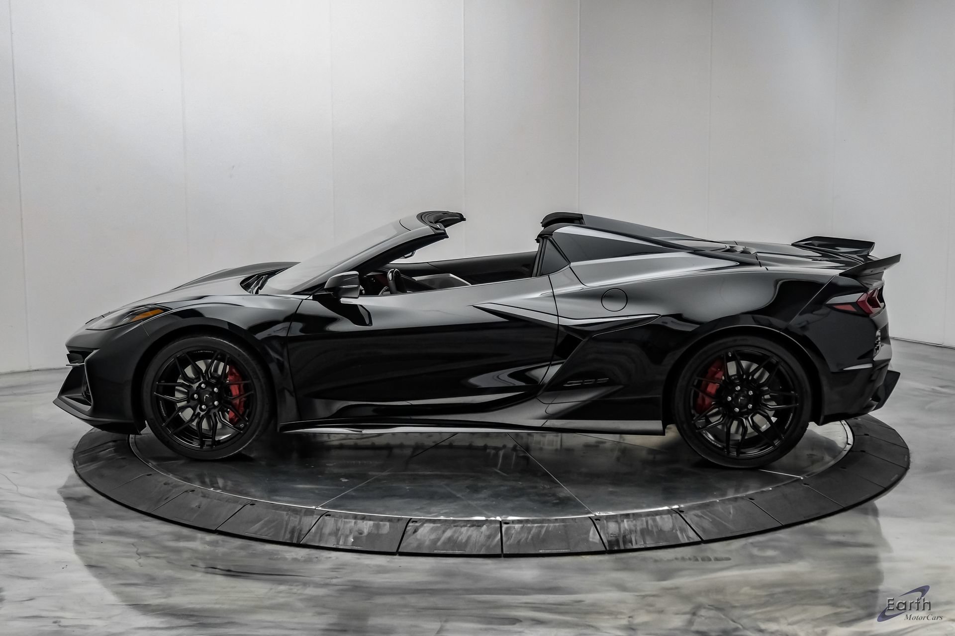 Used 2026 Chevrolet Corvette Z06 RWD image 8