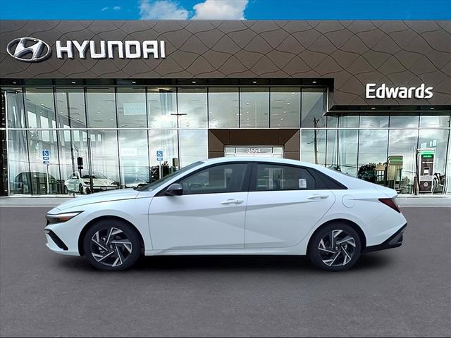 New 2025 Hyundai Elantra Sport image 3