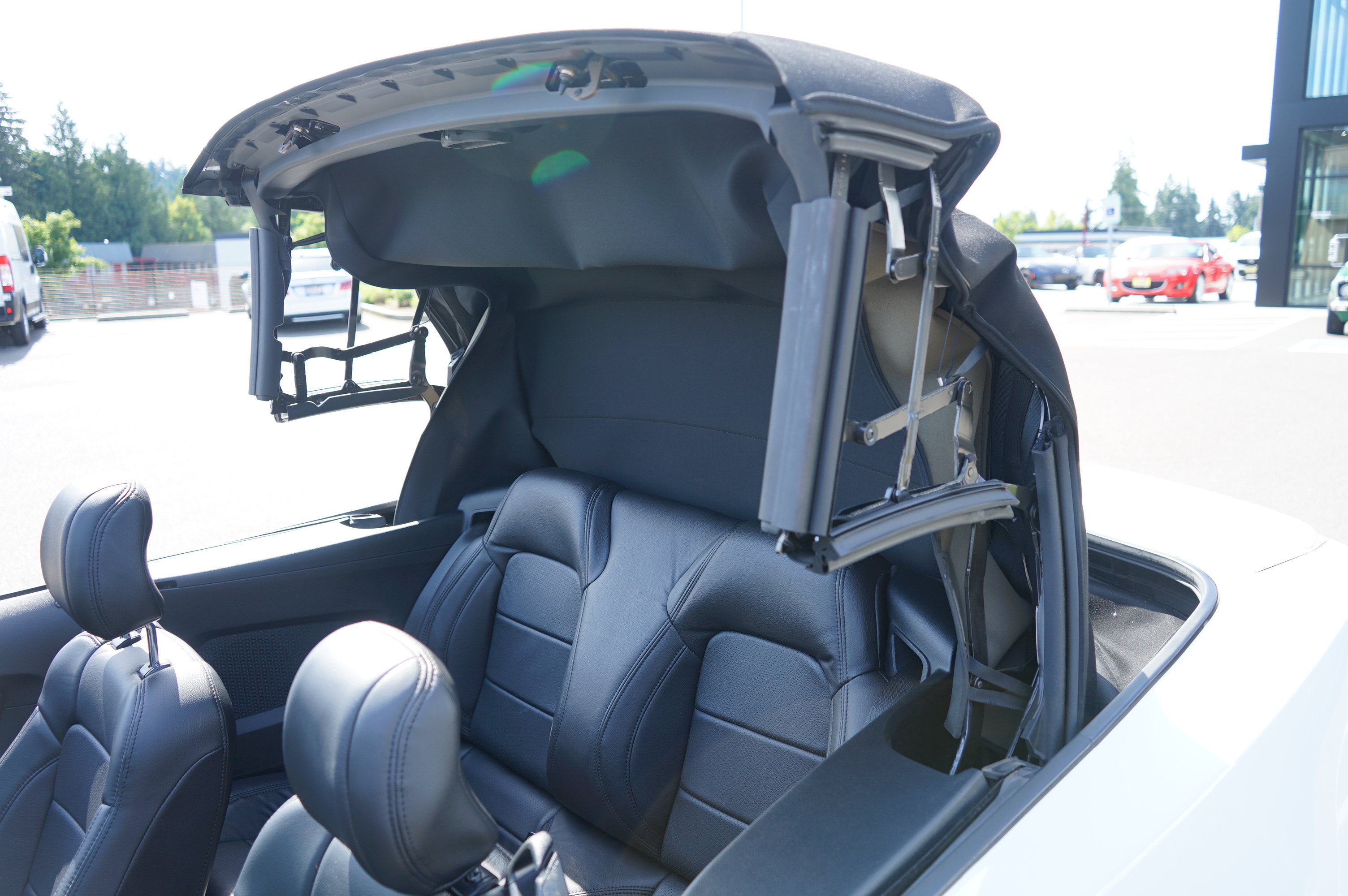 Used 2016 Ford Mustang Convertible w/ Equipment Group 051A RWD image 12