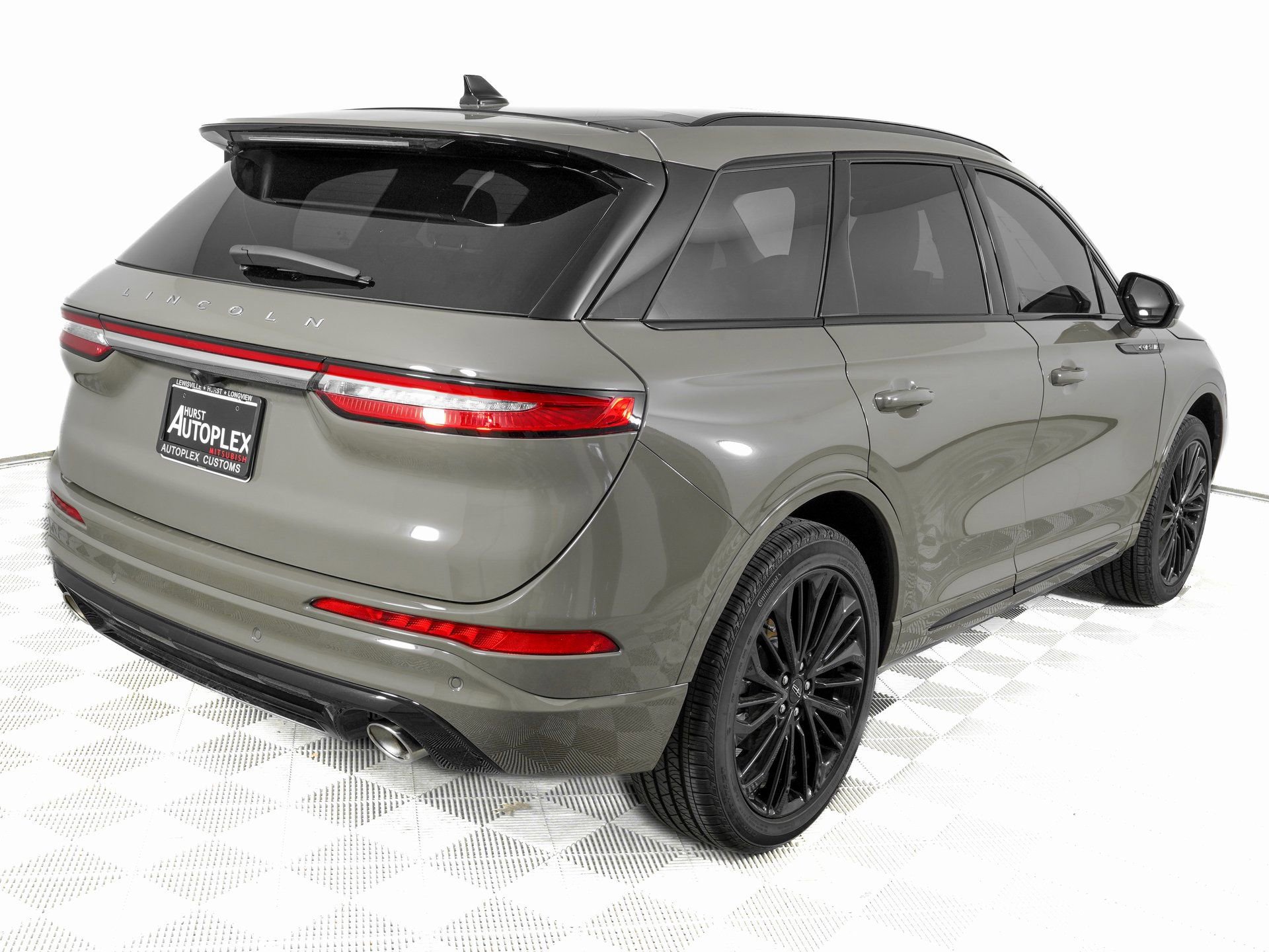 Used 2025 Lincoln Corsair Grand Touring w/ Jet Appearance Package image 5