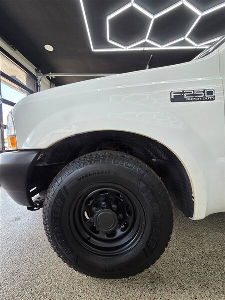 Used 2003 Ford F250 XL RWD image 7