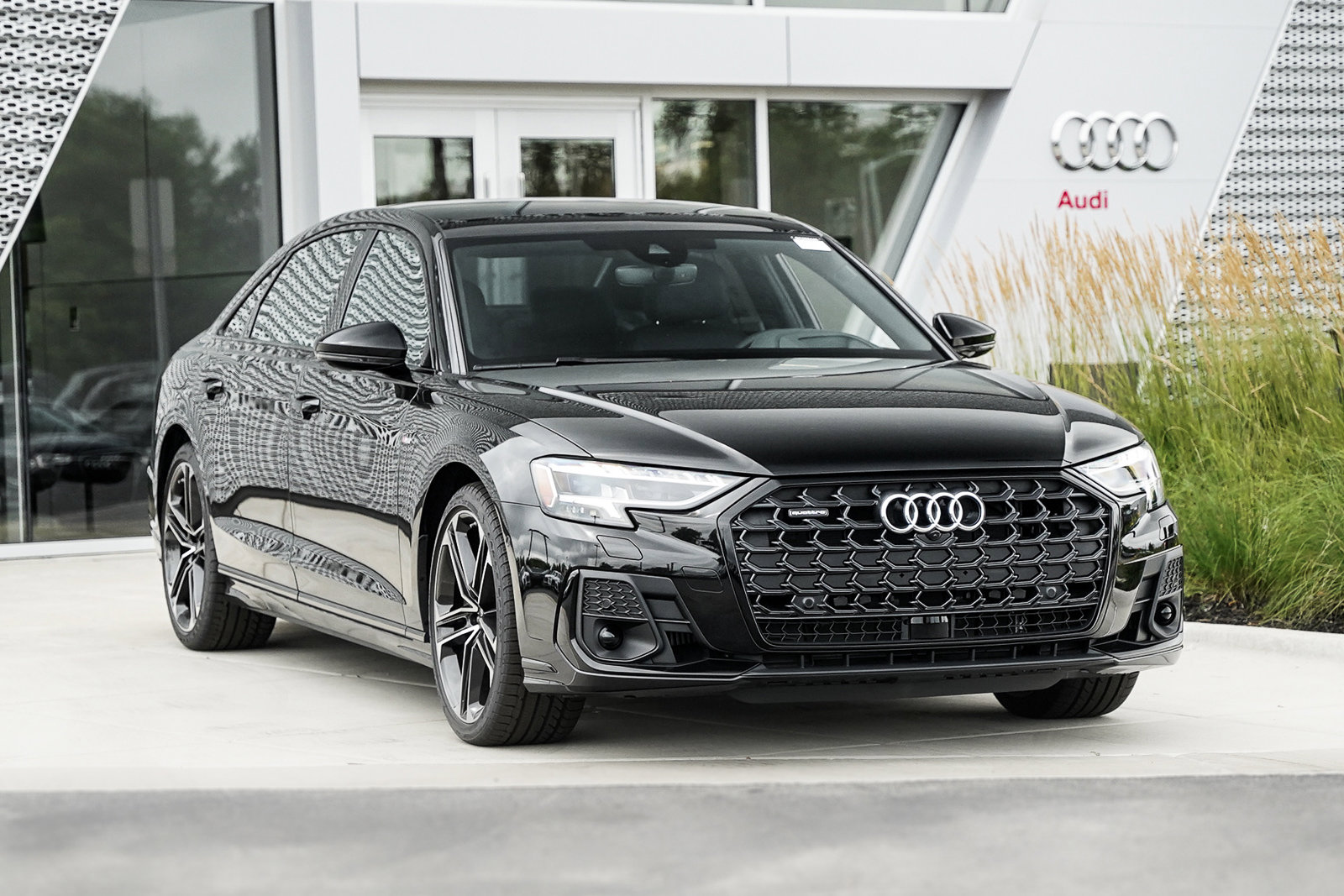 New 2025 Audi A8 L 3.0T image 2