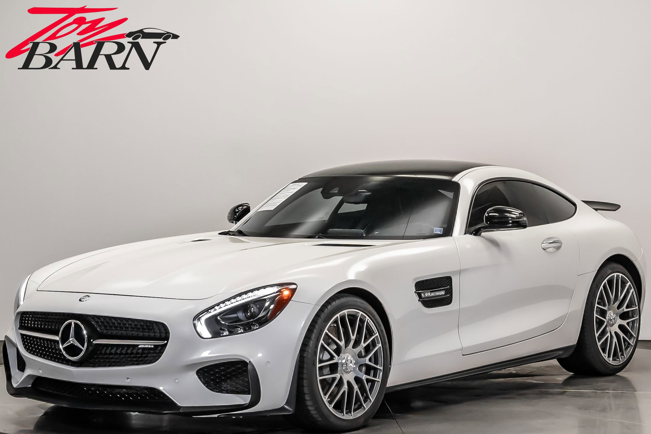 Used 2017 Mercedes-Benz AMG GT Coupe image 1
