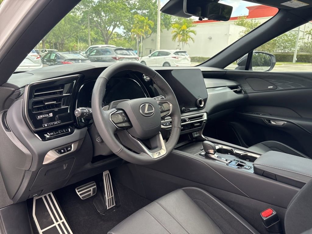 Used 2024 Lexus RX 500h F Sport w/ Convenience Package image 14