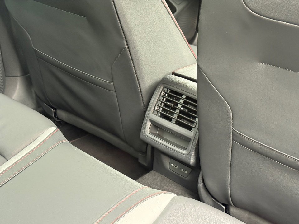 New 2026 Volkswagen GTI SE FWD image 29