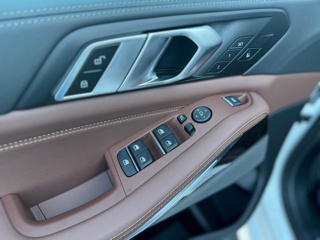 New 2026 BMW X5 xDrive40i w/ M Sport Package image 15