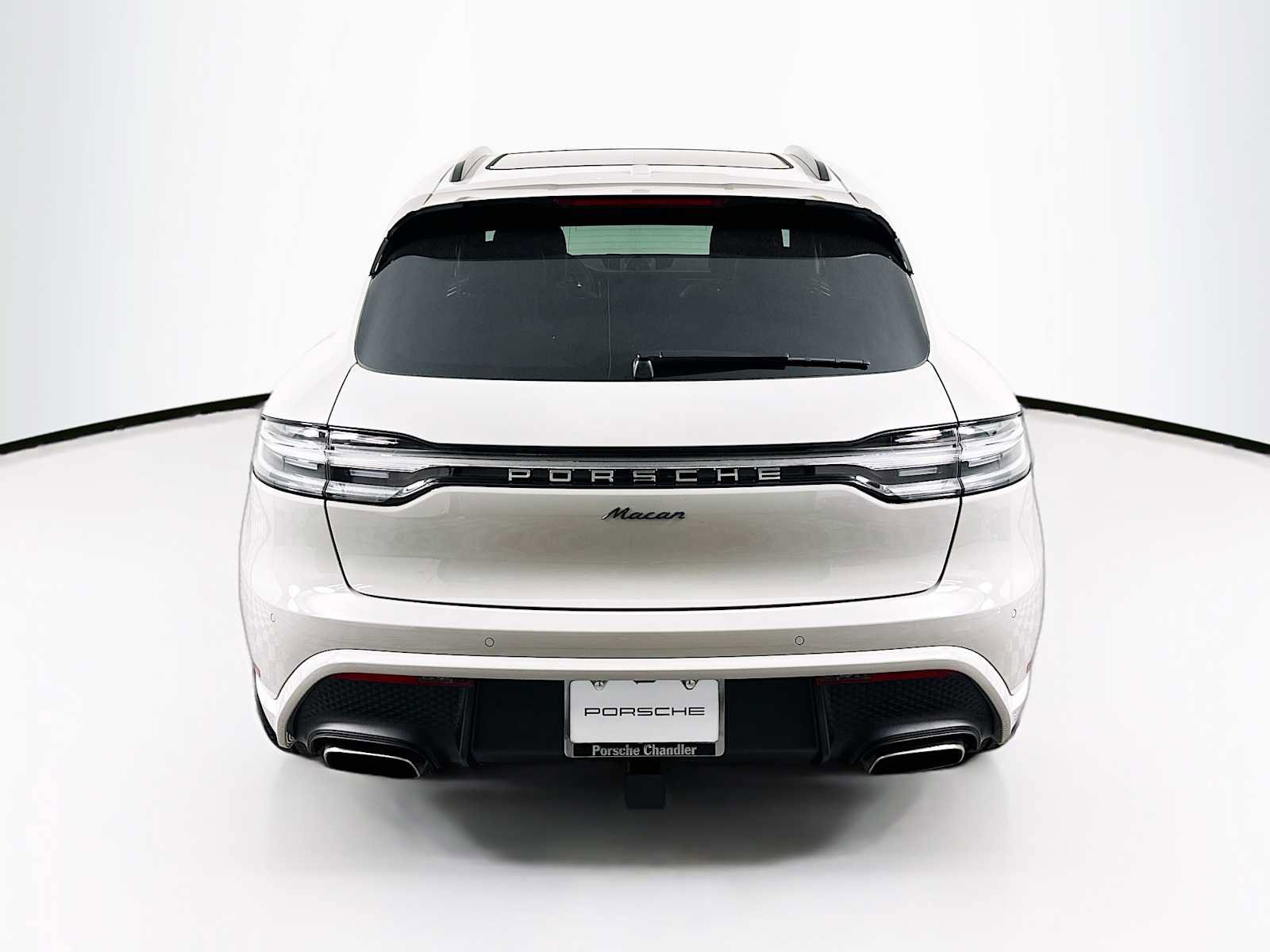 New 2025 Porsche Macan image 10