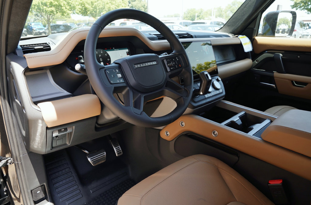 New 2026 Land Rover Defender 110 X AWD/4WD image 14