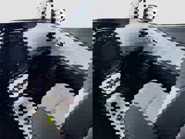 Certified 2016 Toyota Prius Four image 23