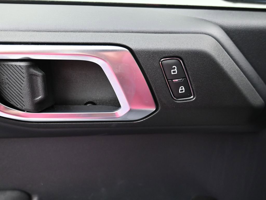 New 2025 Ford Bronco Badlands image 12