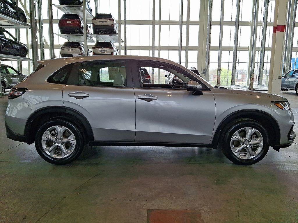 Used 2024 Honda HR-V LX image 10