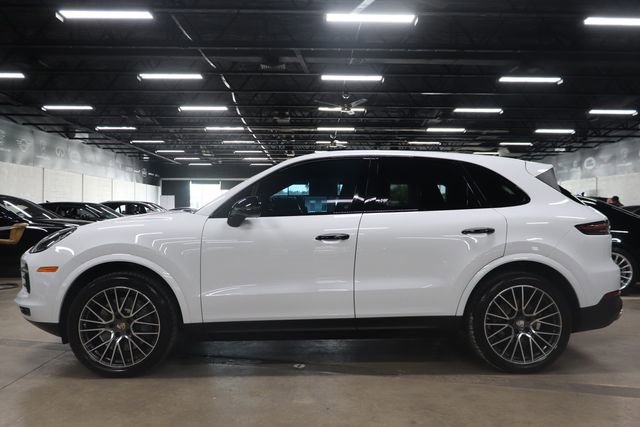 Used 2019 Porsche Cayenne S AWD/4WD image 2