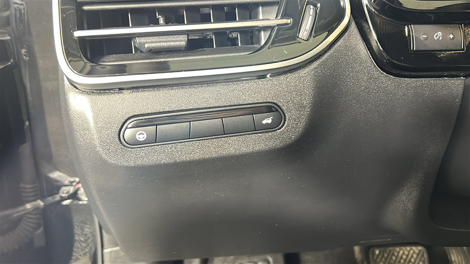 Used 2024 INFINITI QX60 Luxe AWD/4WD image 22