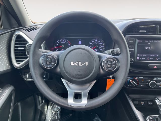 Used 2022 Kia Soul LX FWD image 12