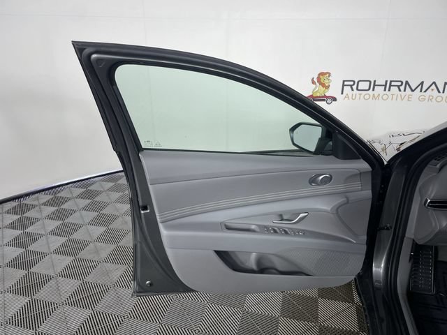 New 2026 Hyundai Elantra SEL Sport Premium FWD image 33