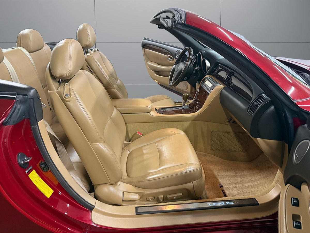 Used 2007 Lexus SC 430 Convertible RWD image 18