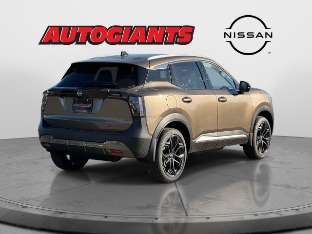 New 2026 Nissan Kicks SR w/ SR Premium Package AWD/4WD image 2
