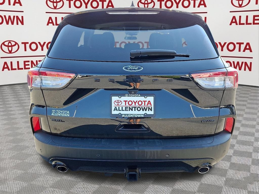 Used 2022 Ford Escape SEL w/ SEL Stealth AWD Package image 7