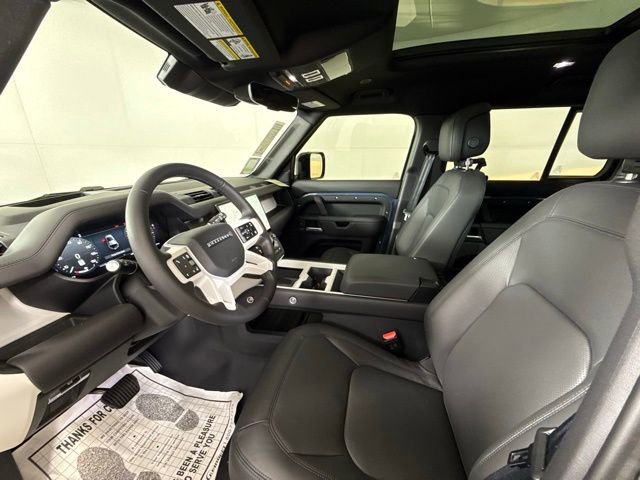 New 2026 Land Rover Defender 110 X-Dynamic SE AWD/4WD image 13