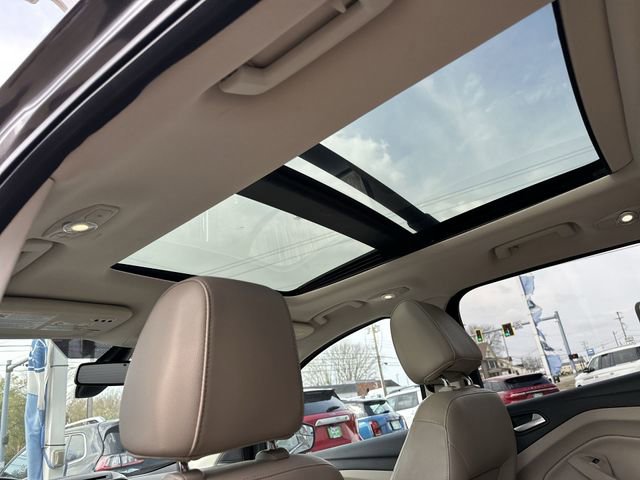 Used 2013 Ford Escape SEL image 18